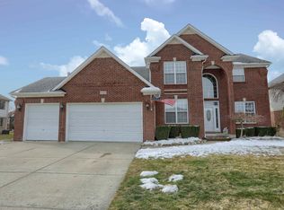 16328 Vandelay Dr, Macomb, MI