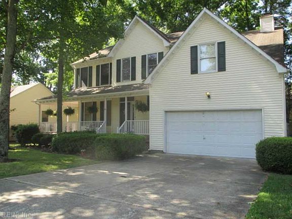 2nd image of 1215 Club House Dr