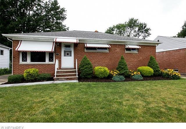 1st image of 700 E 315th St