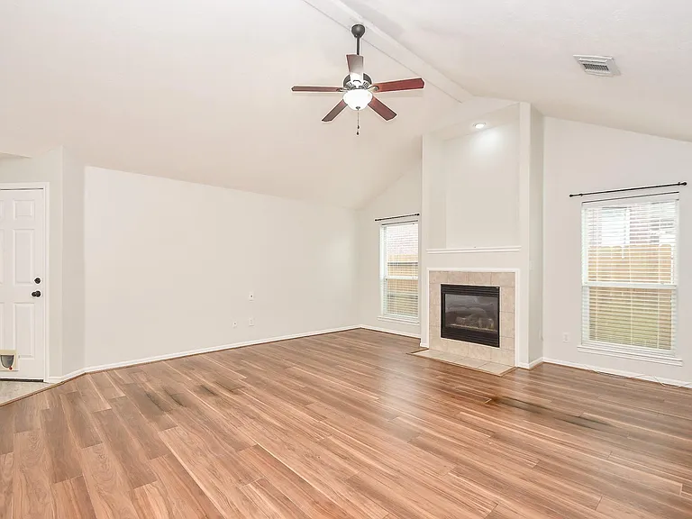 10614 Sunswept Fields Ln — Photo 10