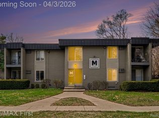 925 Laprairie St #117, Ferndale, MI 48220