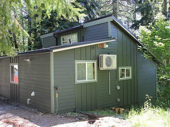 4th image of 55723 317th Avenue E