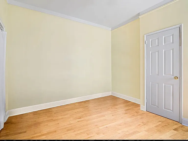 660 Riverside Dr #4D — Photo 4
