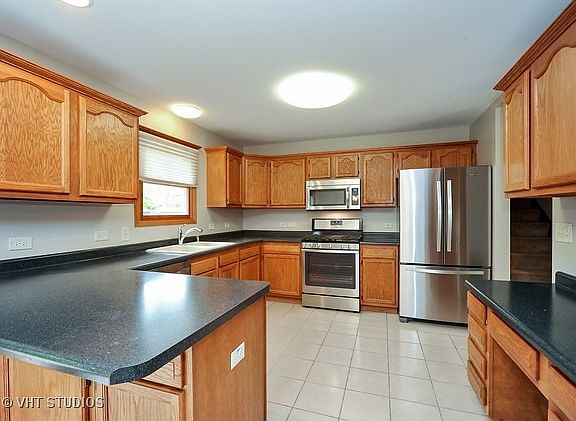 3rd image of 290 McMillan St