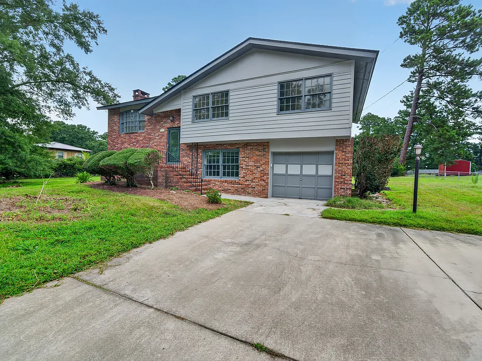 1733 Cedarwood Rd