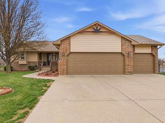 2nd image of 6465 N Upchurch Cir