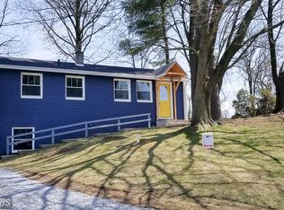 557 Oak St, Chambersburg, PA 17201