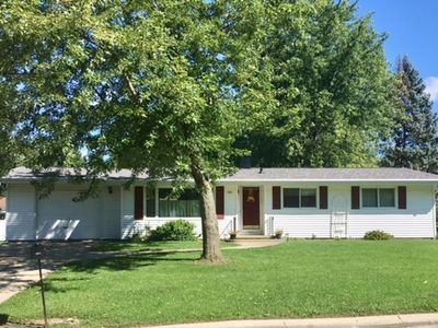 980 Knottingham Dr, Ottawa, IL, 61350