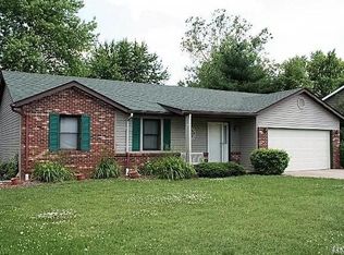 1005 Andra Dr, Maryville, IL