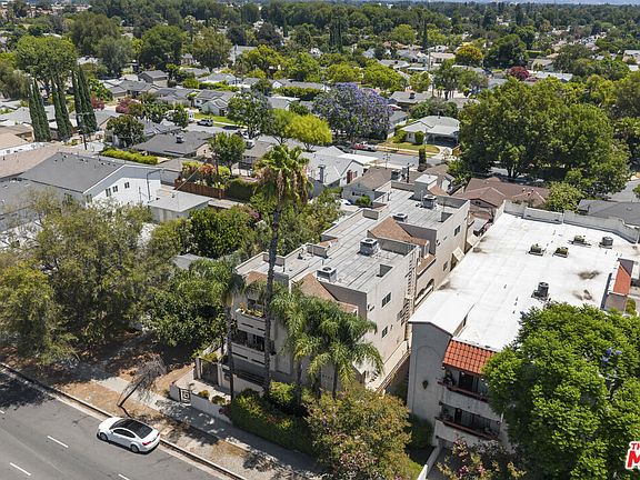2nd image of 6440 Balboa Blvd
