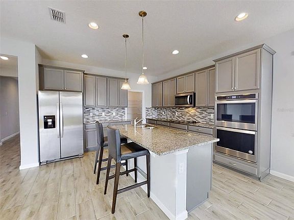 5th image of 3565 Fernanda Dr