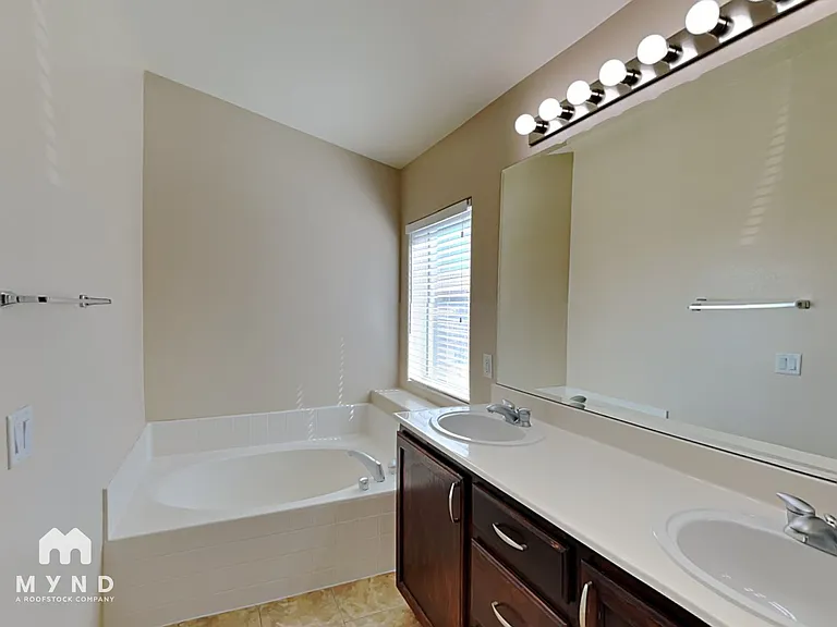 6243 Sterling Cap St — Photo 14