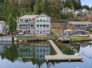 3828 W Lake Sammamish Parkway SE, Bellevue, WA 98008
