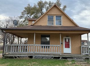 2423 Templeton St, Omaha, NE 68111