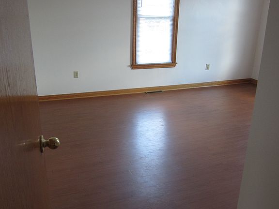 5th image of 822 Richwood Ave #A