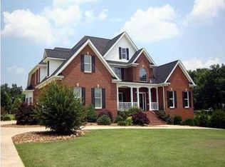 7935 Clara Chase Dr, Ooltewah, TN 37363