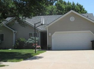 3713 S 154th St, Omaha, NE 68144