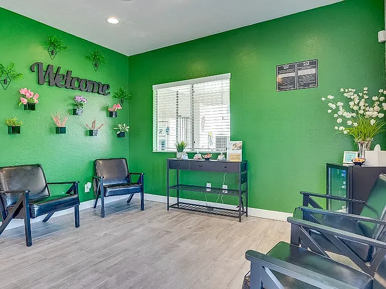 Galleria Apartments — Photo 3
