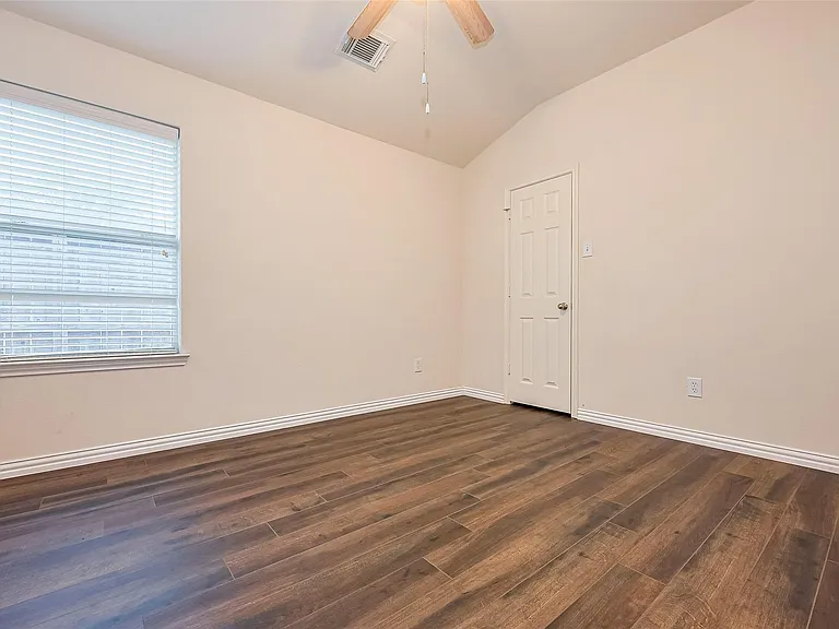 1007 Casting Springs Way — Photo 28