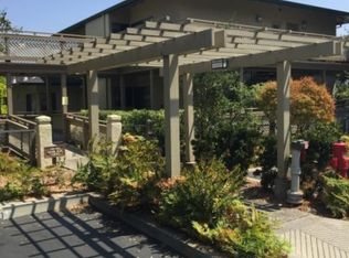 540 Quail Run Ct, Del Rey Oaks, CA 93940