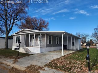 650 W Adrian St, Blissfield, MI 49228