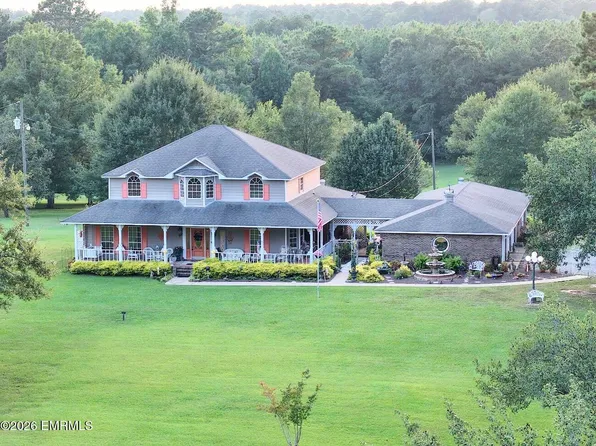 10701 Road 573, Philadelphia, MS 39350