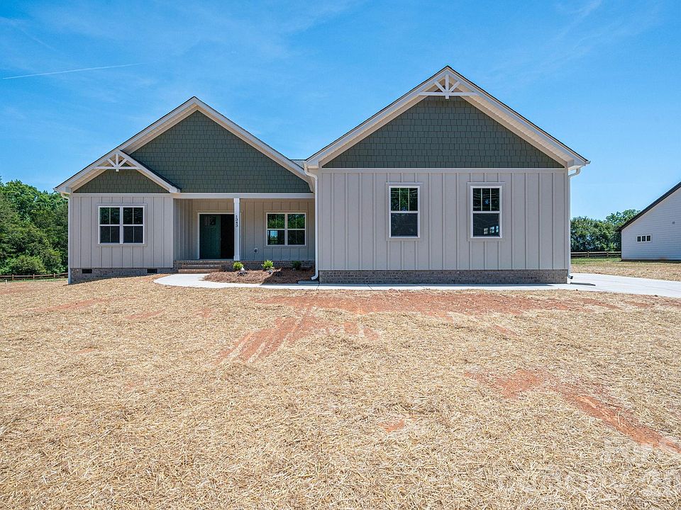 1st image of 1343 Zeb Haynes Rd