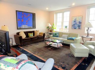 486 Harrison Ave #302, Boston, MA 02118