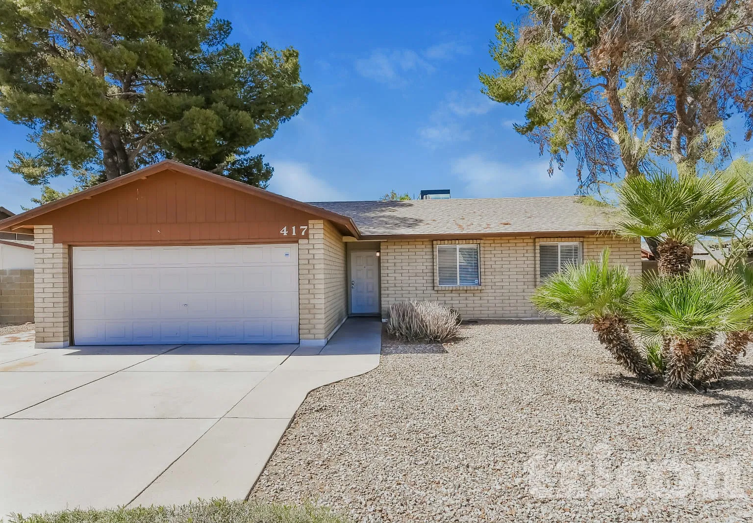 417 E Morrow Drive Phoenix AZ — Photo 1