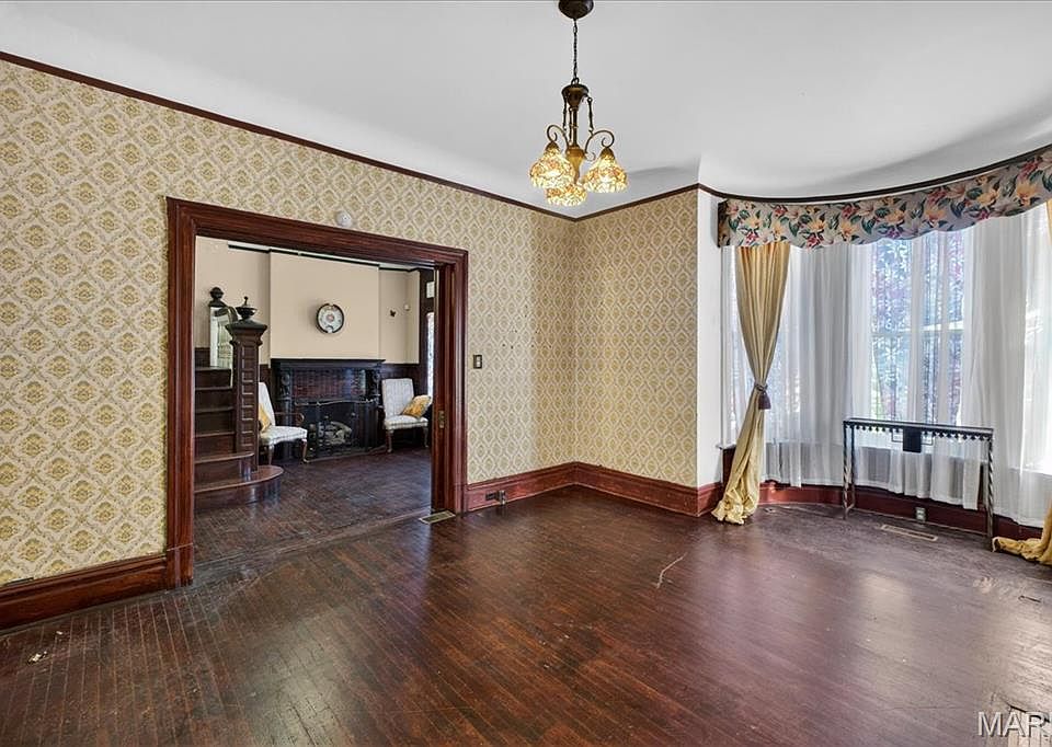 13th image of this home