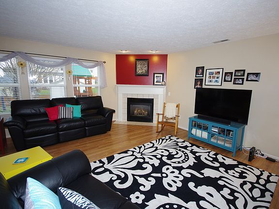 2nd image of 8531 Ennis Dr