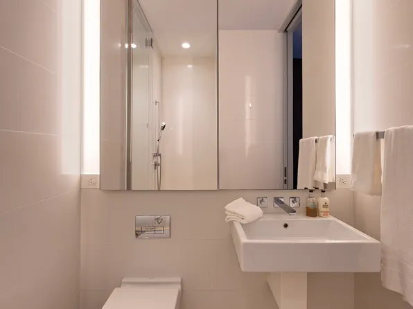 551 West 21st Street 9B image 15 of 15