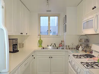 Rented by essential NEW YORK Real Estate