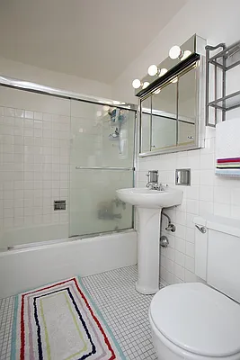 Sold by BLU Real Estate | media 11