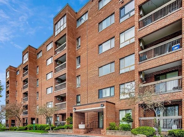 600 Naples Ct APT 510