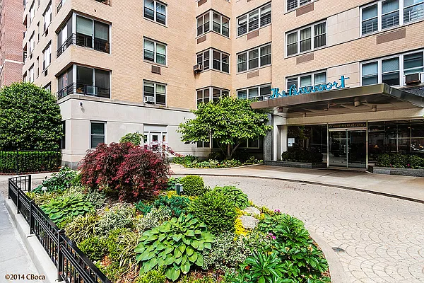 Sold by Corcoran | media 12