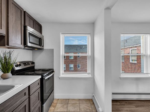 1 Martha Ave #E1a2510d1