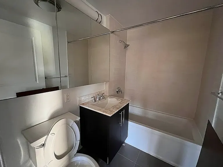 83-30 Kew Gardens Rd #3H — Photo 6