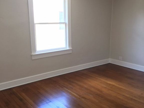 5th image of 415 Spring St #427