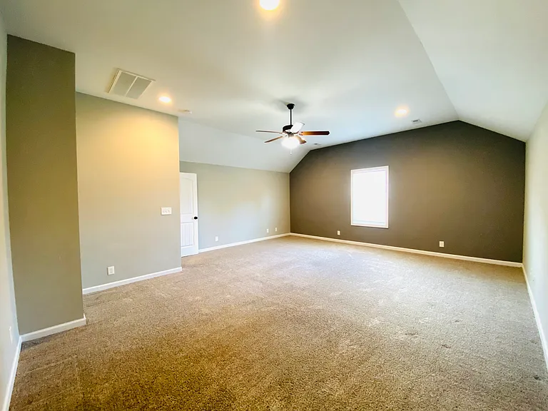 1194 Eagles Bluff Dr — Photo 22