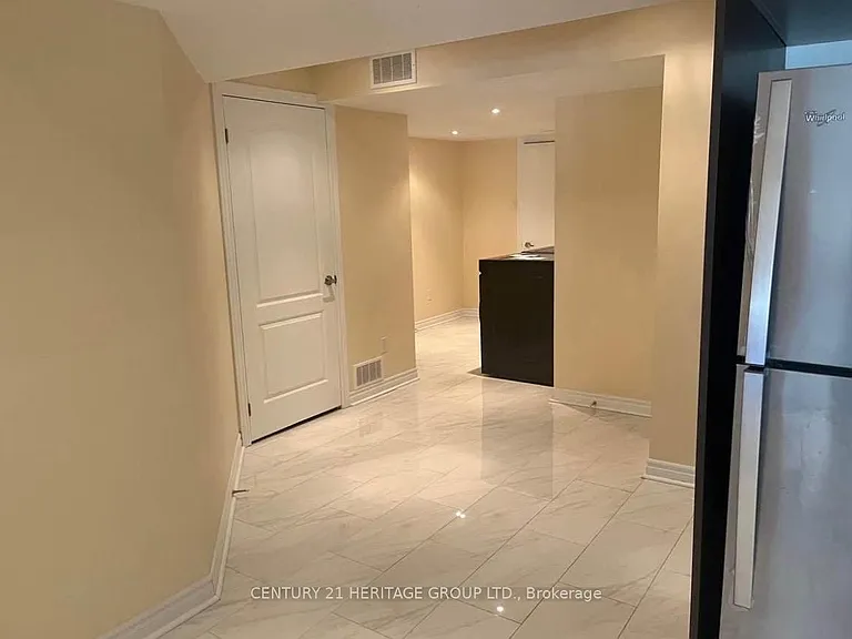 24 Rossini Dr #BASEMENT — Photo 3