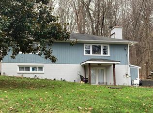 15 Shenandoah River Dr, Harpers Ferry, WV 25425