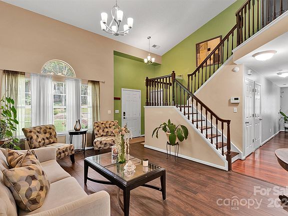 2nd image of 11219 Kempsford Dr