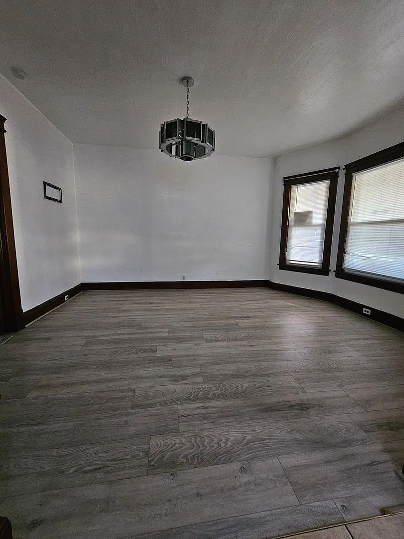 3419 Woodbridge Ave — Photo 4