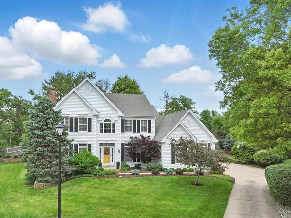 884 Craig Forest Ln, Saint Louis, MO 63122