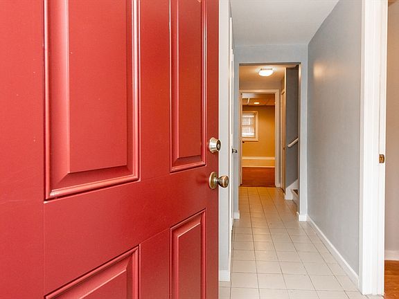 4th image of 1-1B Spruance Way #35B