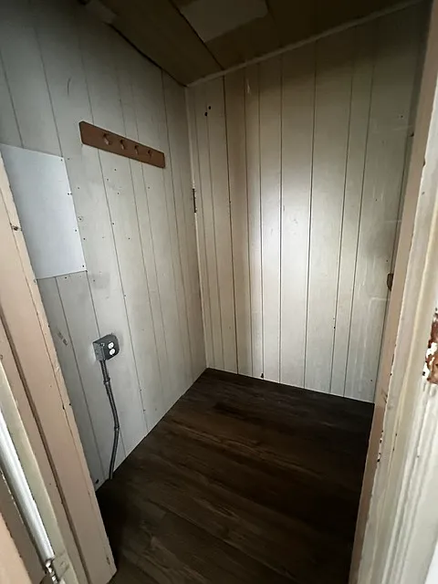 2 bed, 1000 sqft, $2,200 — Photo 2