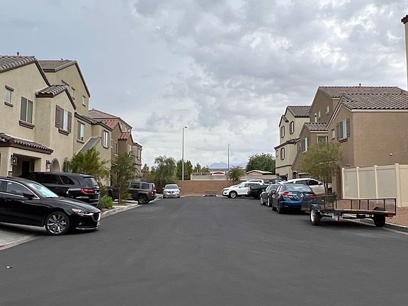 4th image of 4349 Harristown Dr