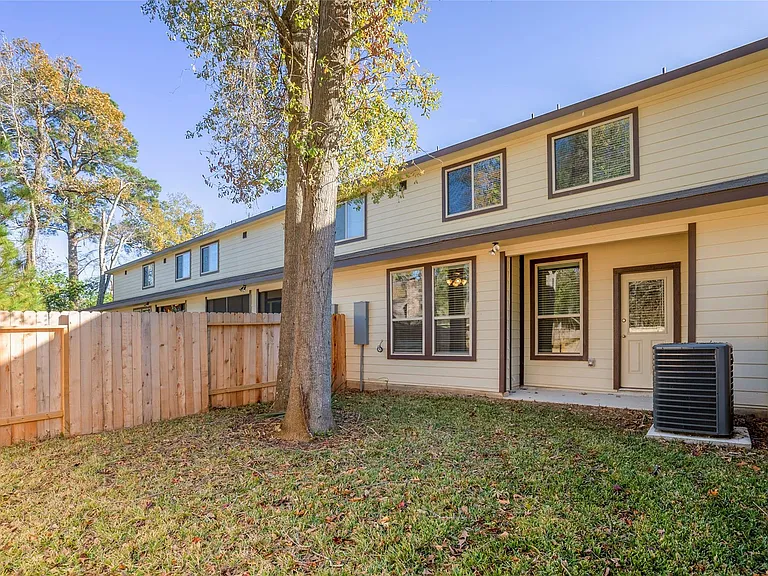 15524 Marina Dr — Photo 23