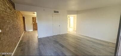 4th image of 353 E Alturas St